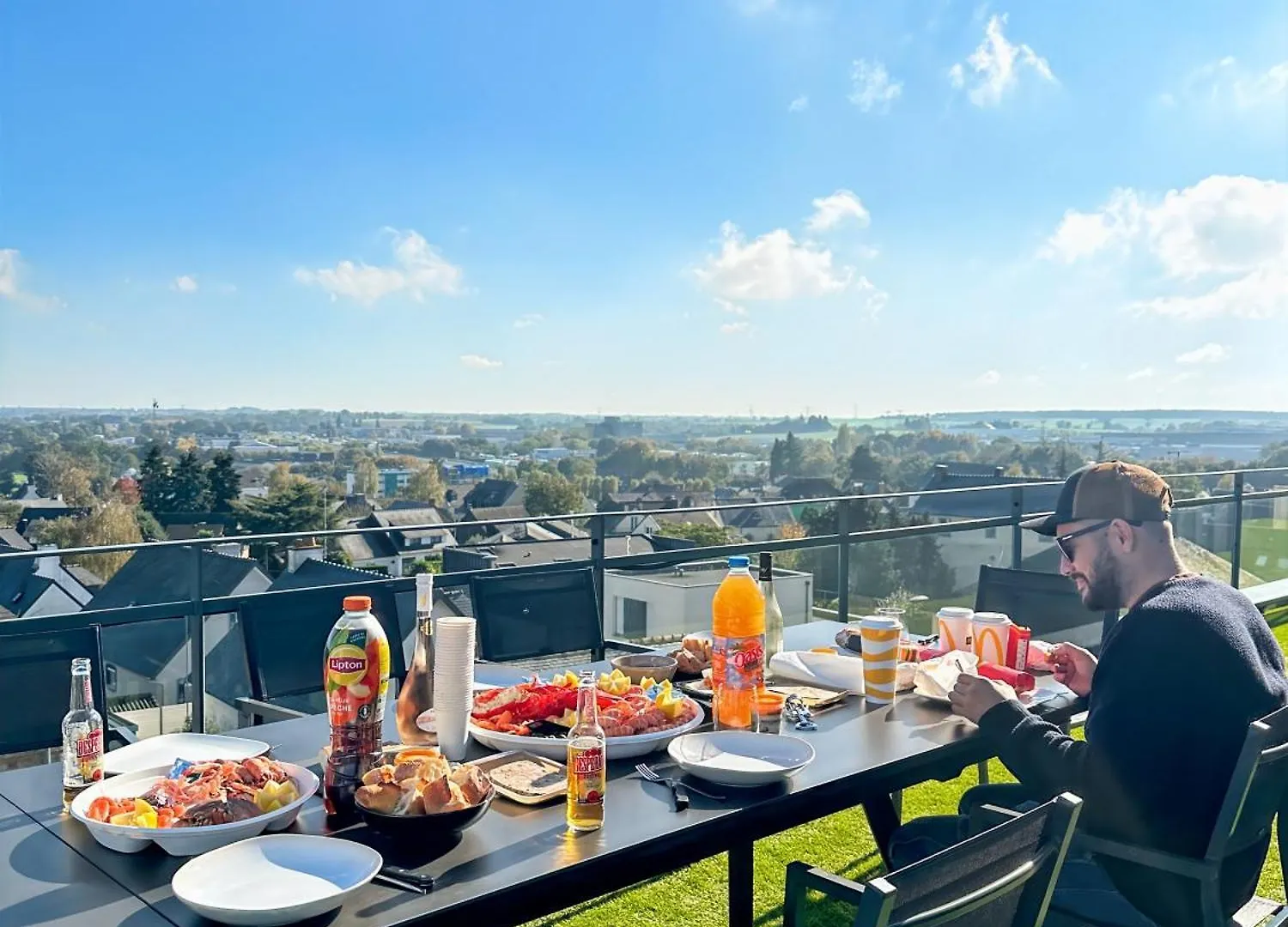 Luxurious Rooftop - 10Mins From Rennes Noyal-sur-Vilaine 0*,